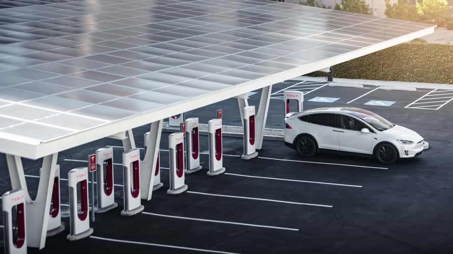 Tesla Model X Gets Free Supercharging Again. It Might Not Be Worth It